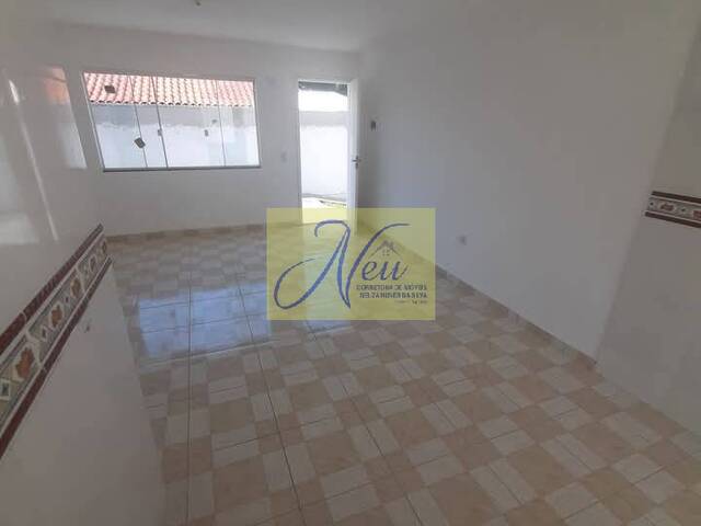 Casa para Venda em São José dos Pinhais - 3