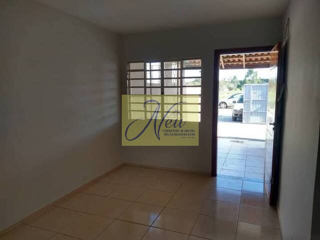 Casa para Venda em São José dos Pinhais - 3