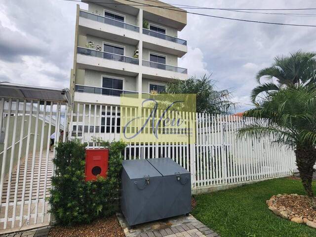 Apartamento para Venda em São José dos Pinhais - 3