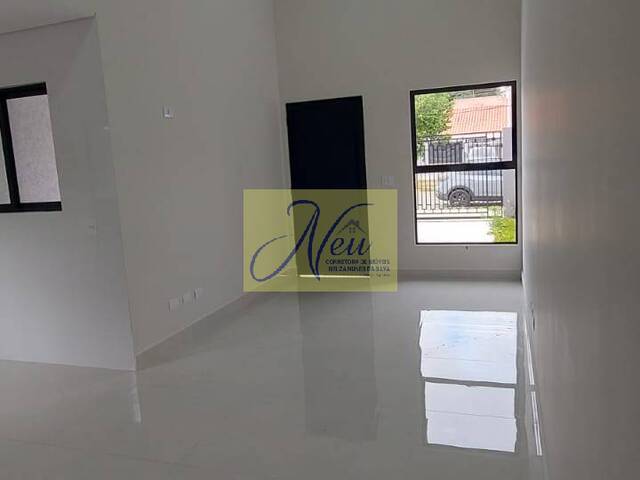 Casa para Venda em São José dos Pinhais - 4