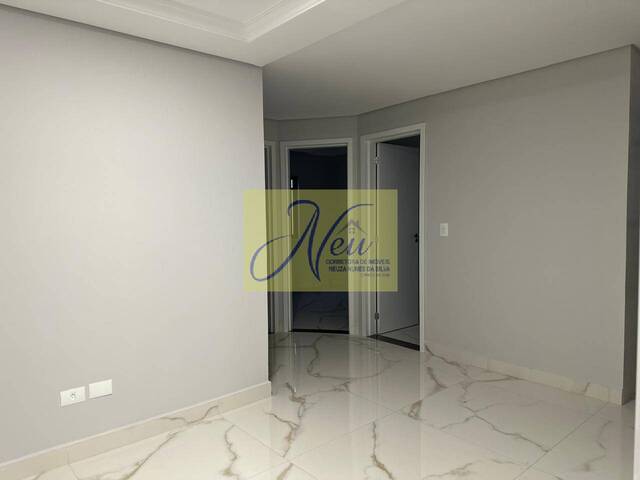 Apartamento para Venda em São José dos Pinhais - 3