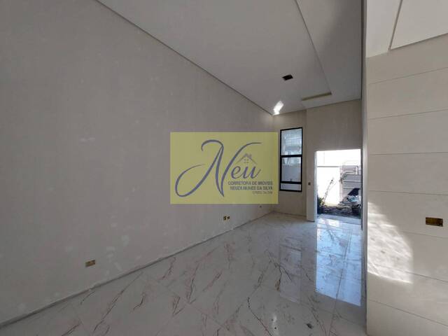 Casa para Venda em São José dos Pinhais - 3