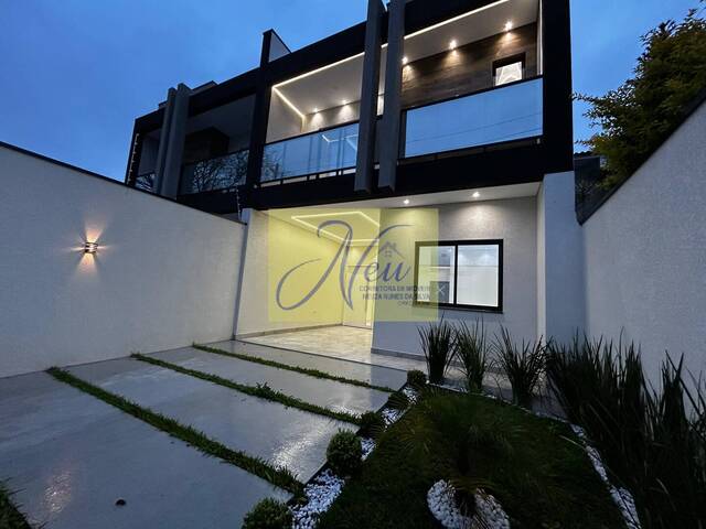 #2375 - Casa para Venda em São José dos Pinhais - PR