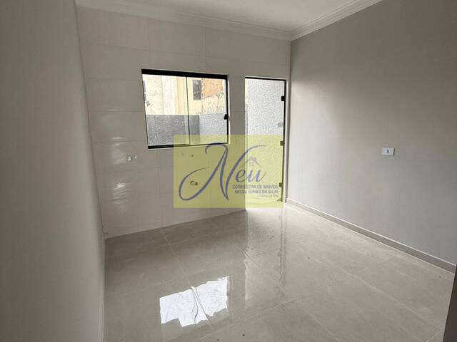 Sobrado para Venda em Curitiba - 4