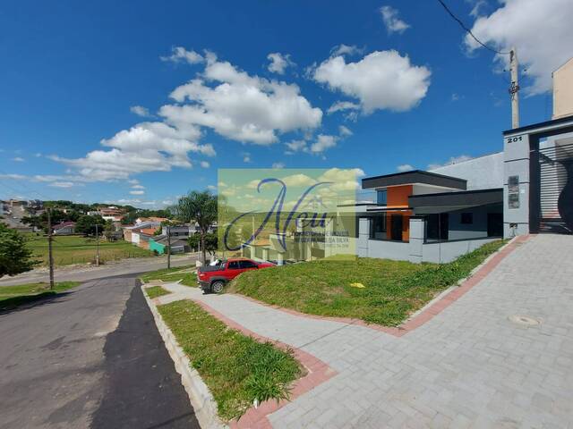 Casa para Venda em São José dos Pinhais - 2