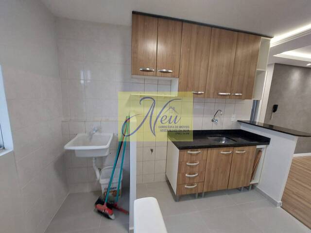 Apartamento para Venda em São José dos Pinhais - 4