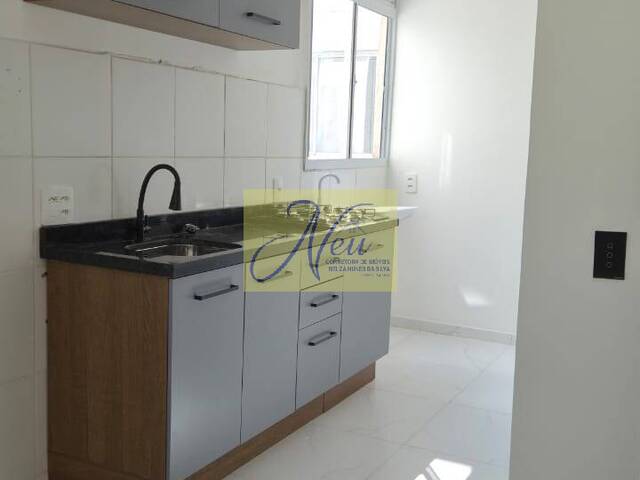 Apartamento para Venda em São José dos Pinhais - 2